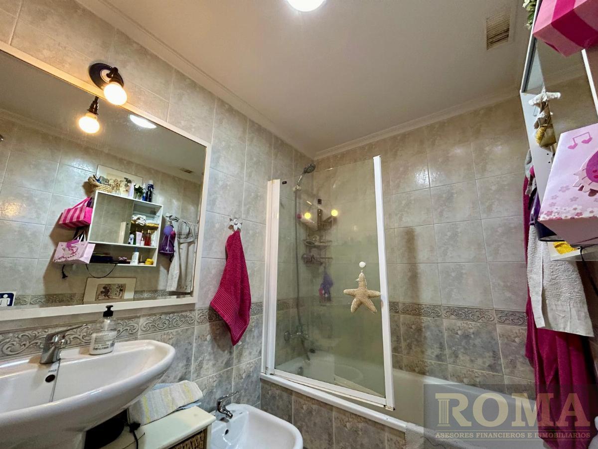 For sale of chalet in Cabrerizos