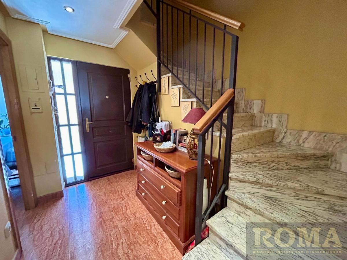 For sale of chalet in Cabrerizos