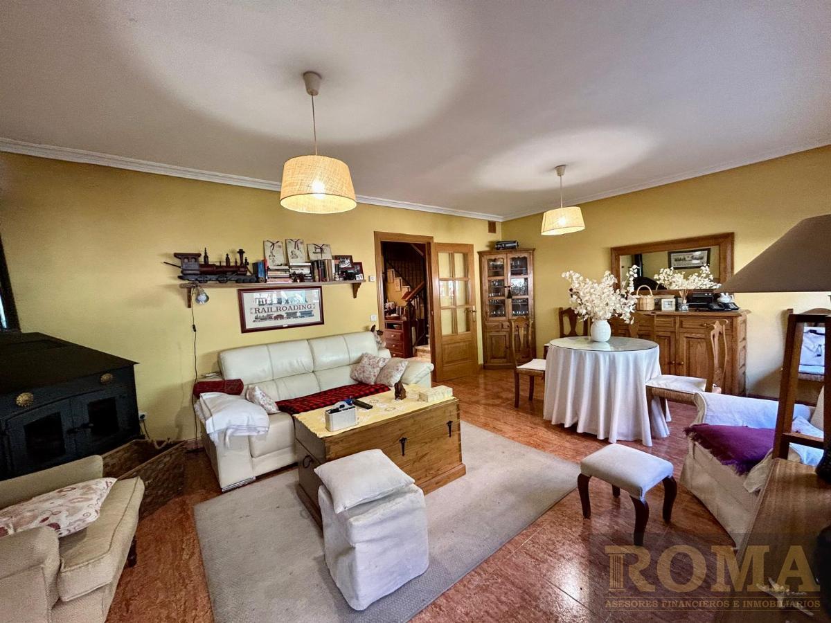 For sale of chalet in Cabrerizos