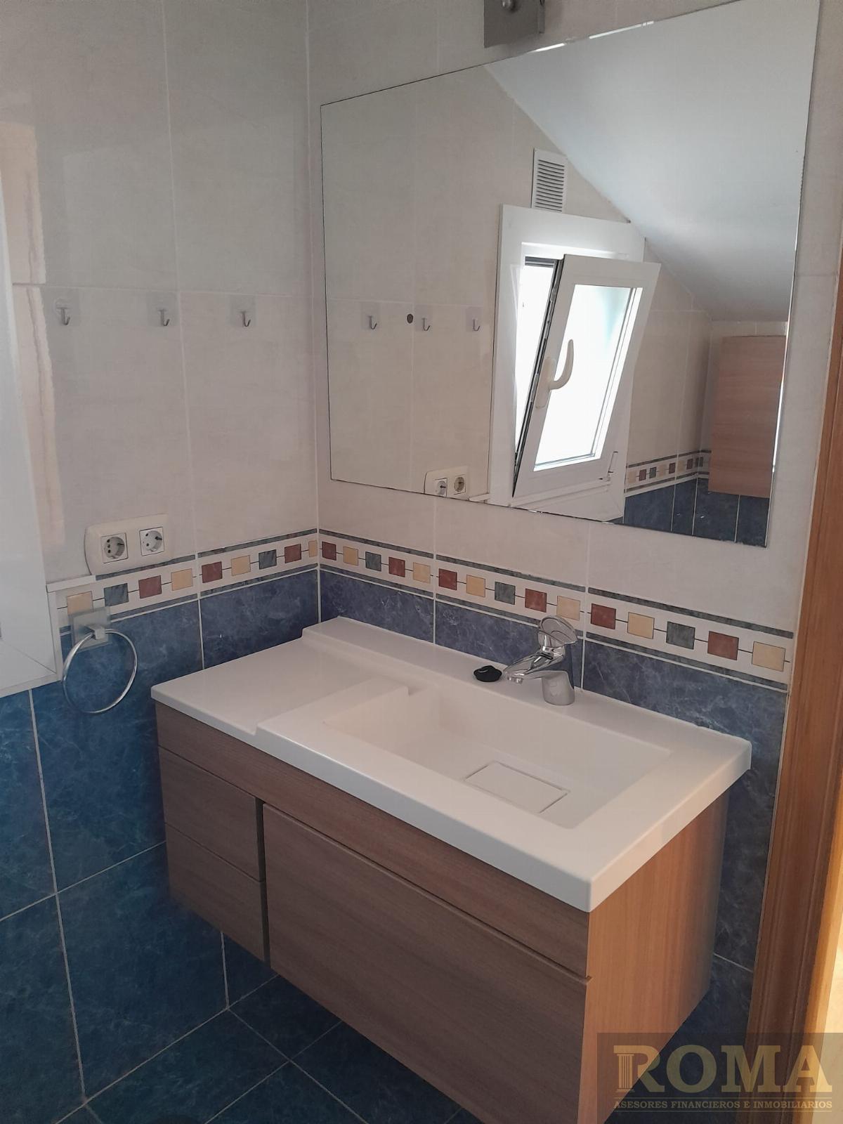 For sale of duplex in Castellanos de Moriscos