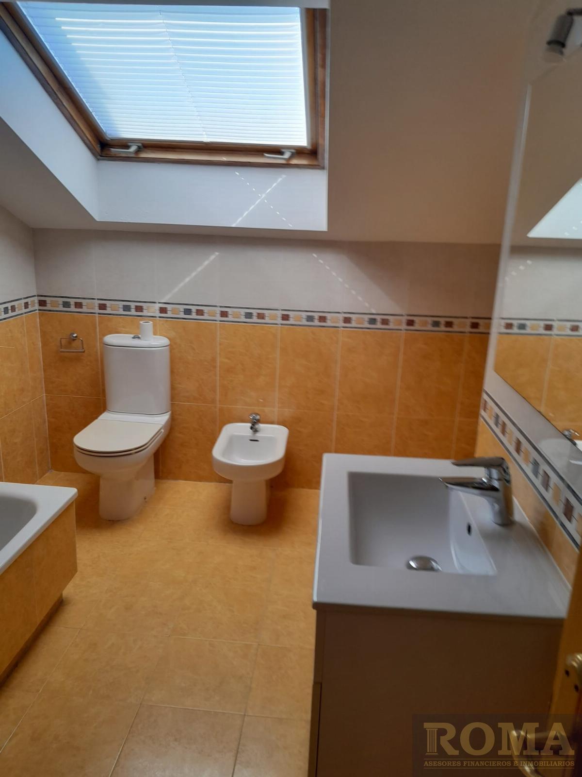 For sale of duplex in Castellanos de Moriscos