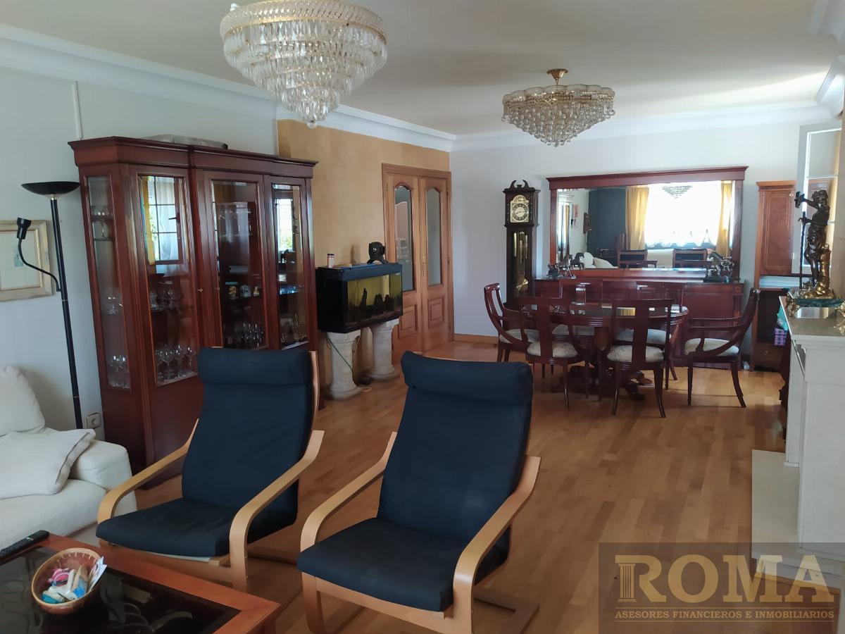 For sale of chalet in Cabrerizos