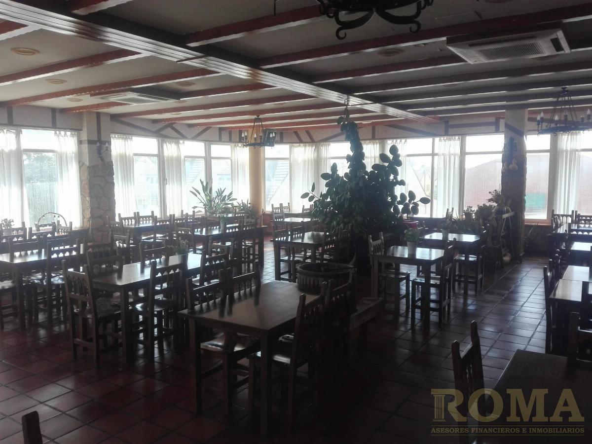 For sale of commercial in Cabrerizos