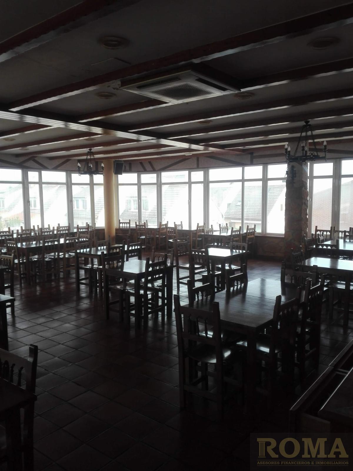 For sale of commercial in Cabrerizos