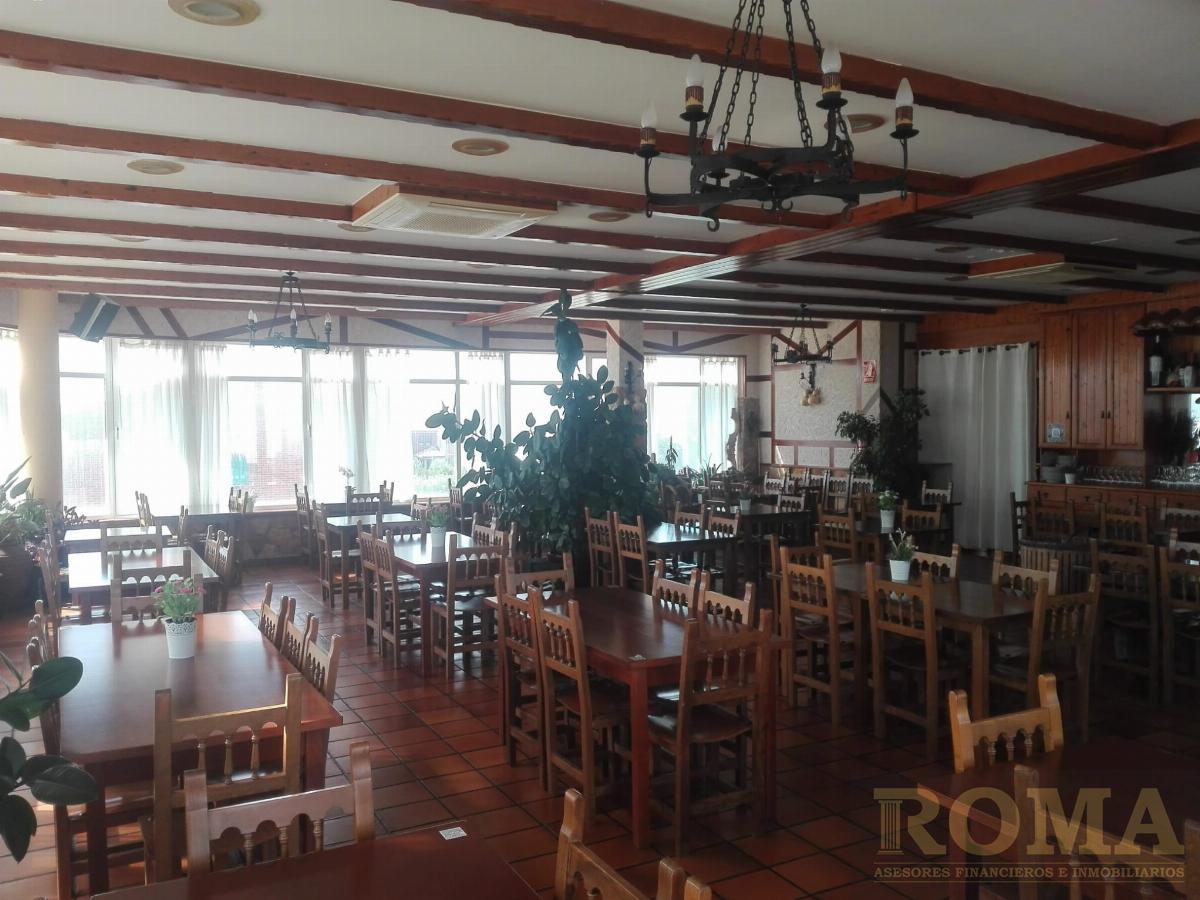 For sale of commercial in Cabrerizos
