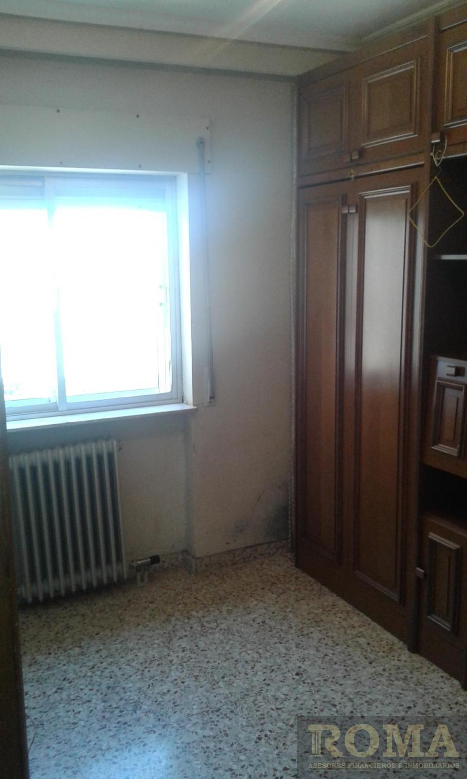 For sale of flat in Peñaranda de Bracamonte