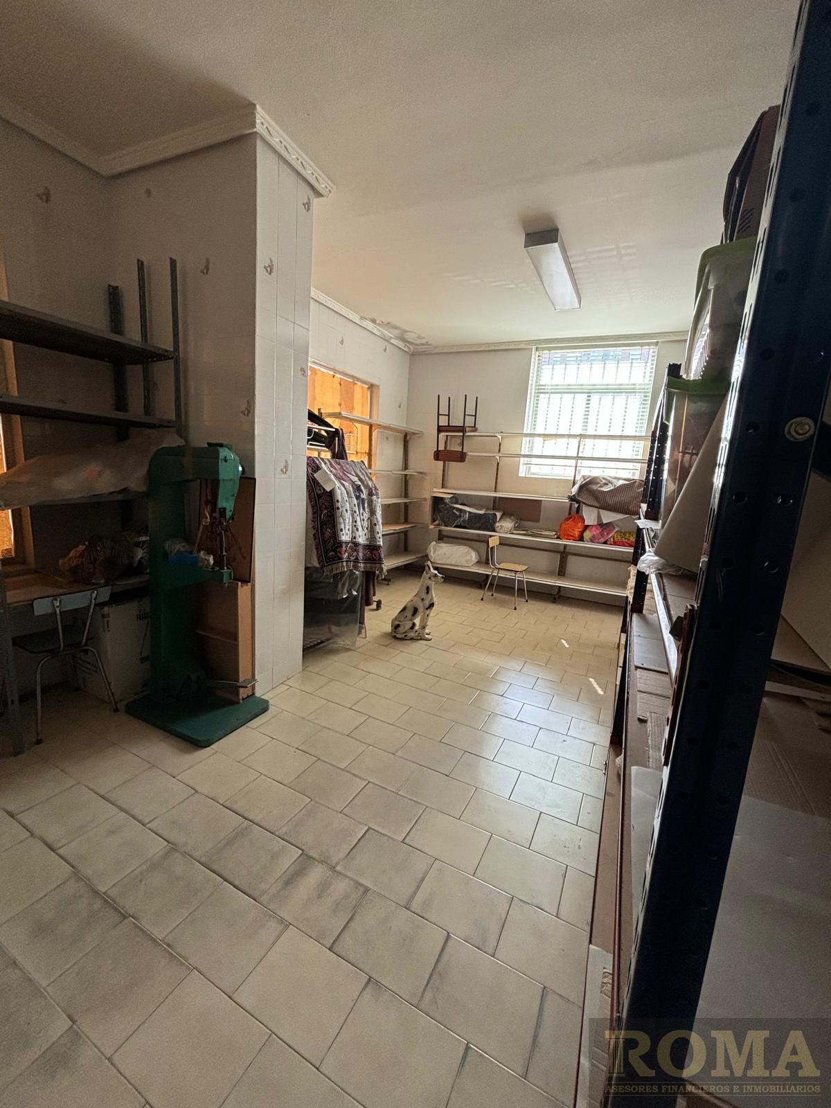 Venta de local comercial en Salamanca