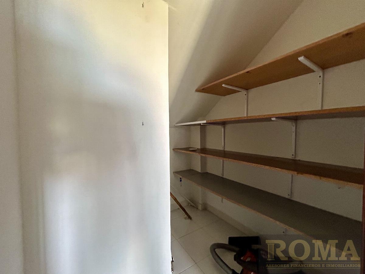 For sale of duplex in Villares de la Reina