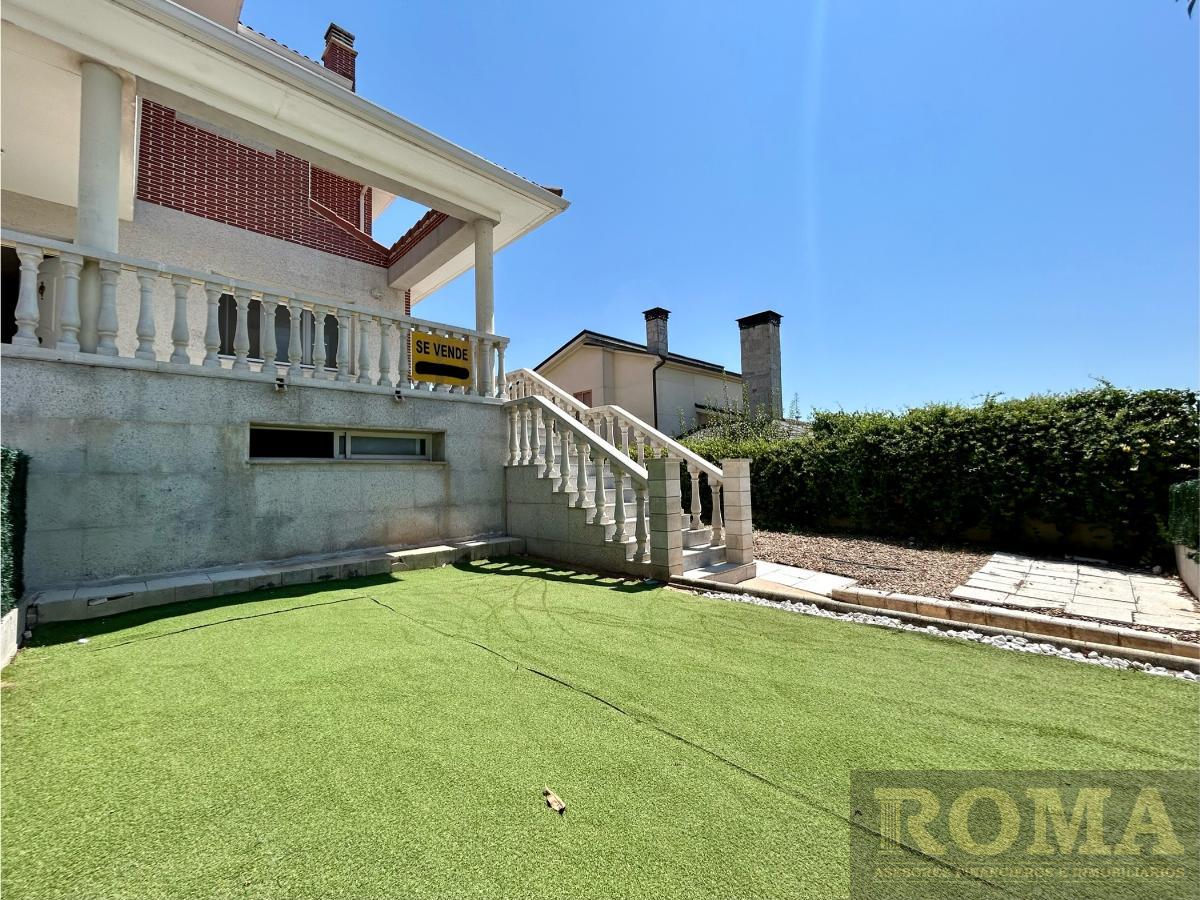 For sale of chalet in Cabrerizos