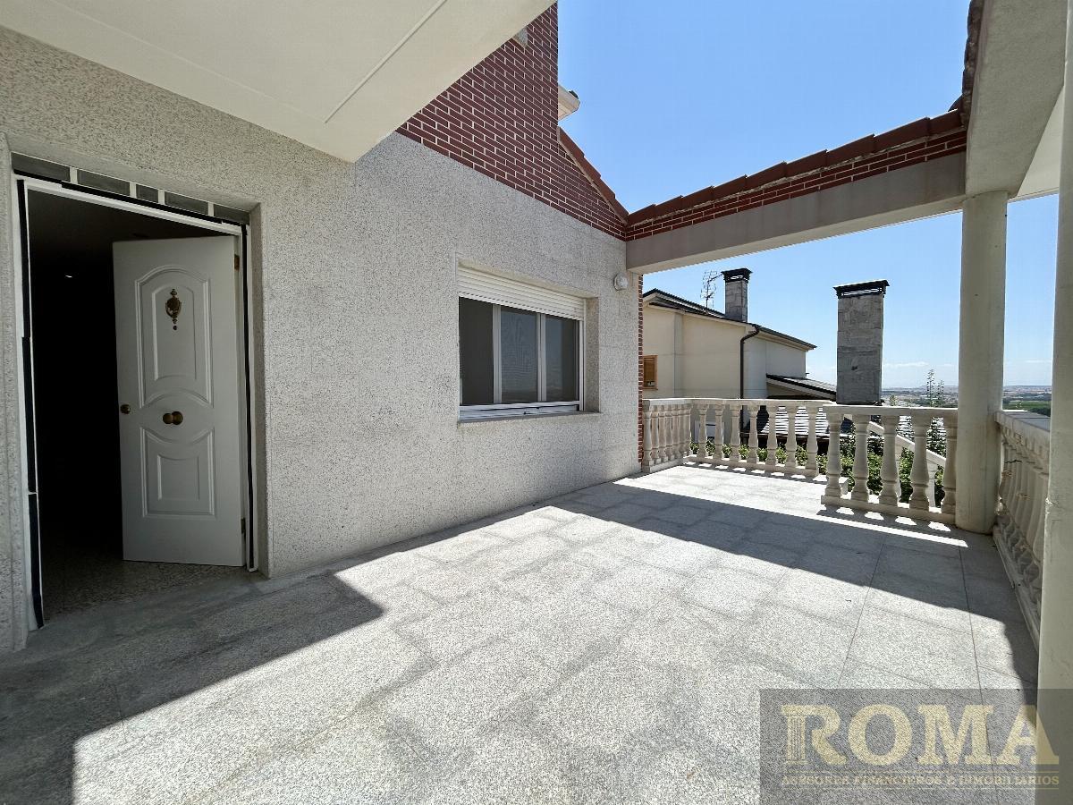 For sale of chalet in Cabrerizos