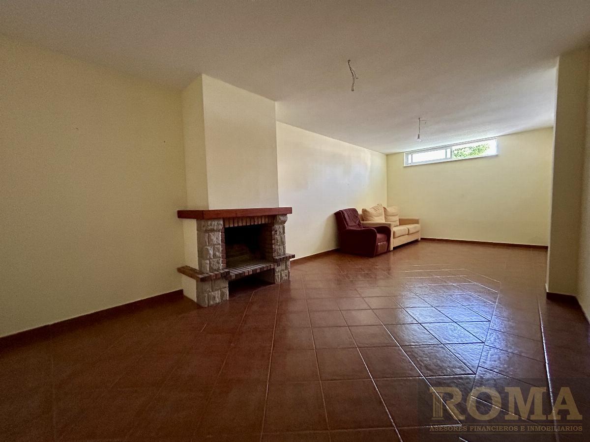 For sale of chalet in Cabrerizos