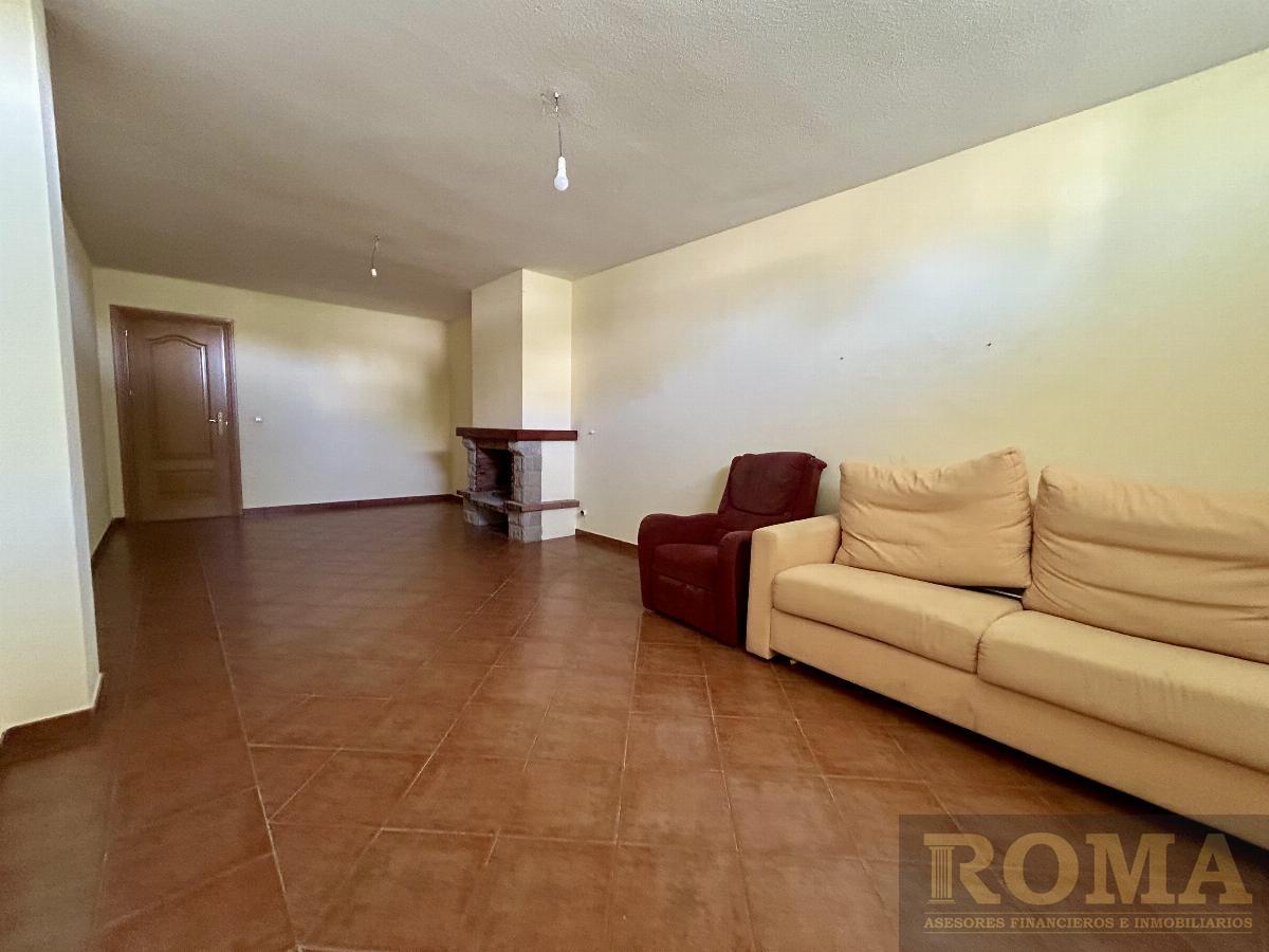 For sale of chalet in Cabrerizos