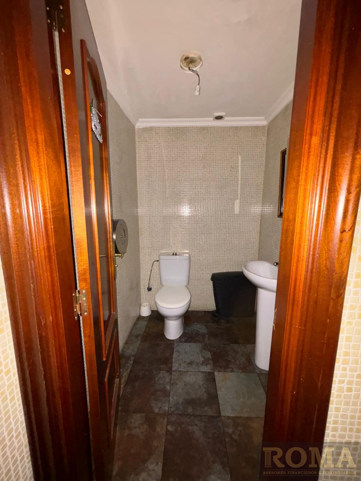 Venta de local comercial en Salamanca
