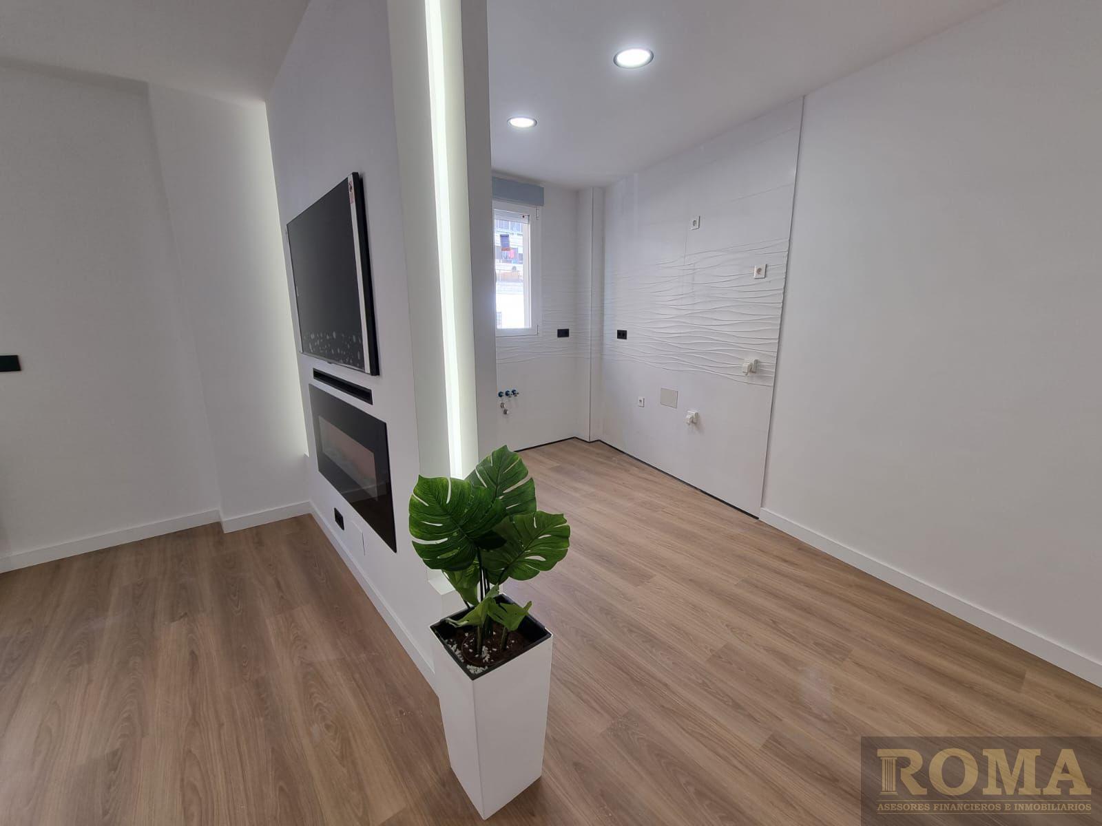 For sale of apartment in Salamanca