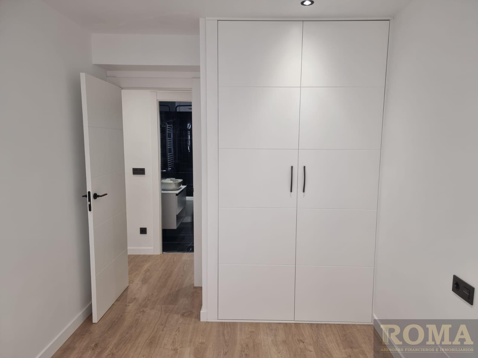 For sale of apartment in Salamanca