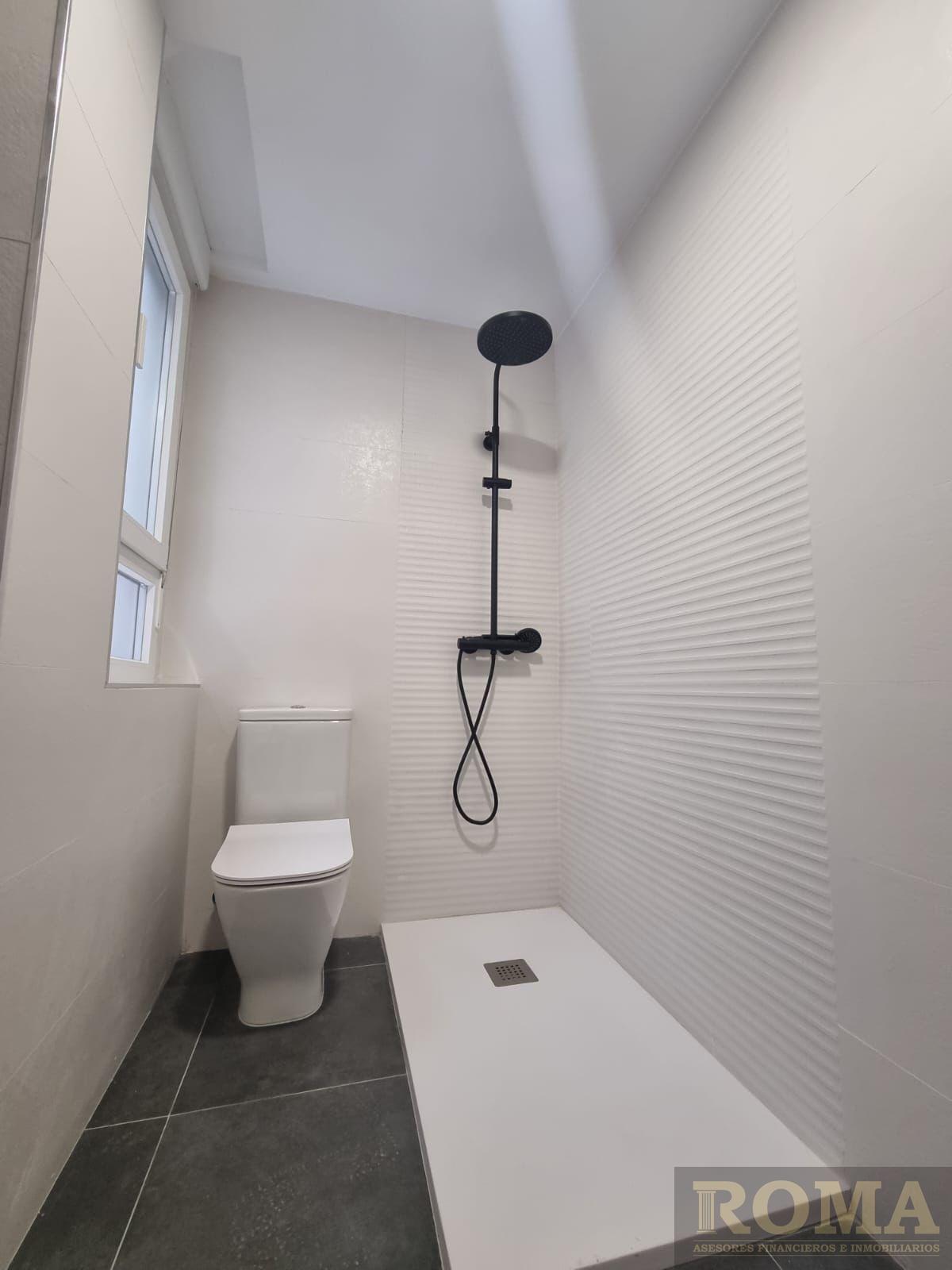 For sale of apartment in Salamanca