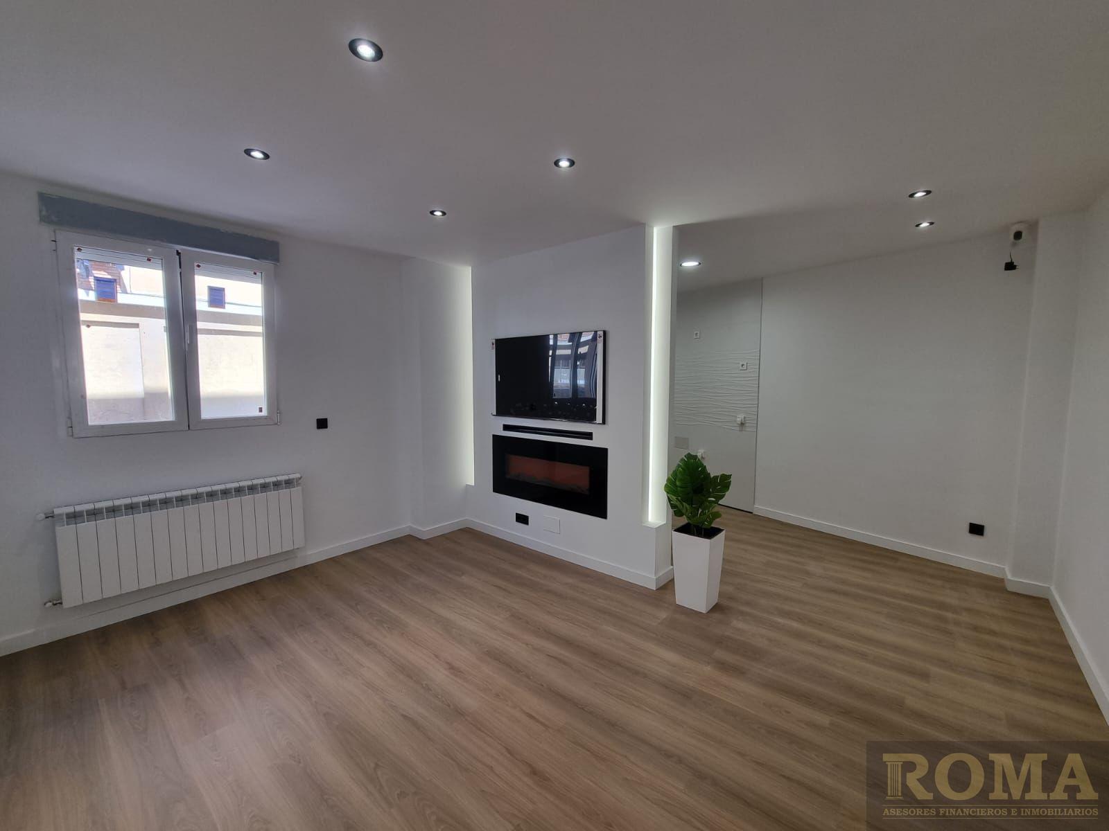 For sale of apartment in Salamanca