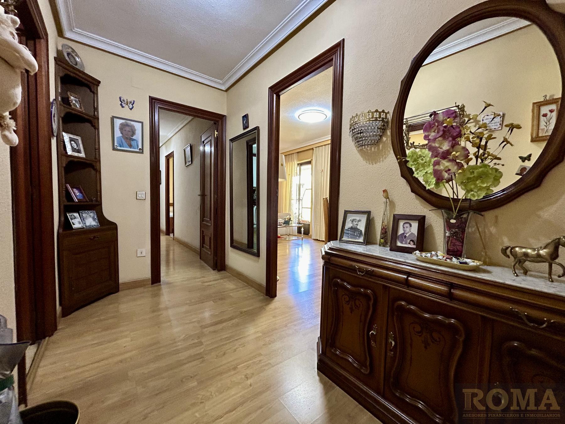 For sale of flat in Salamanca