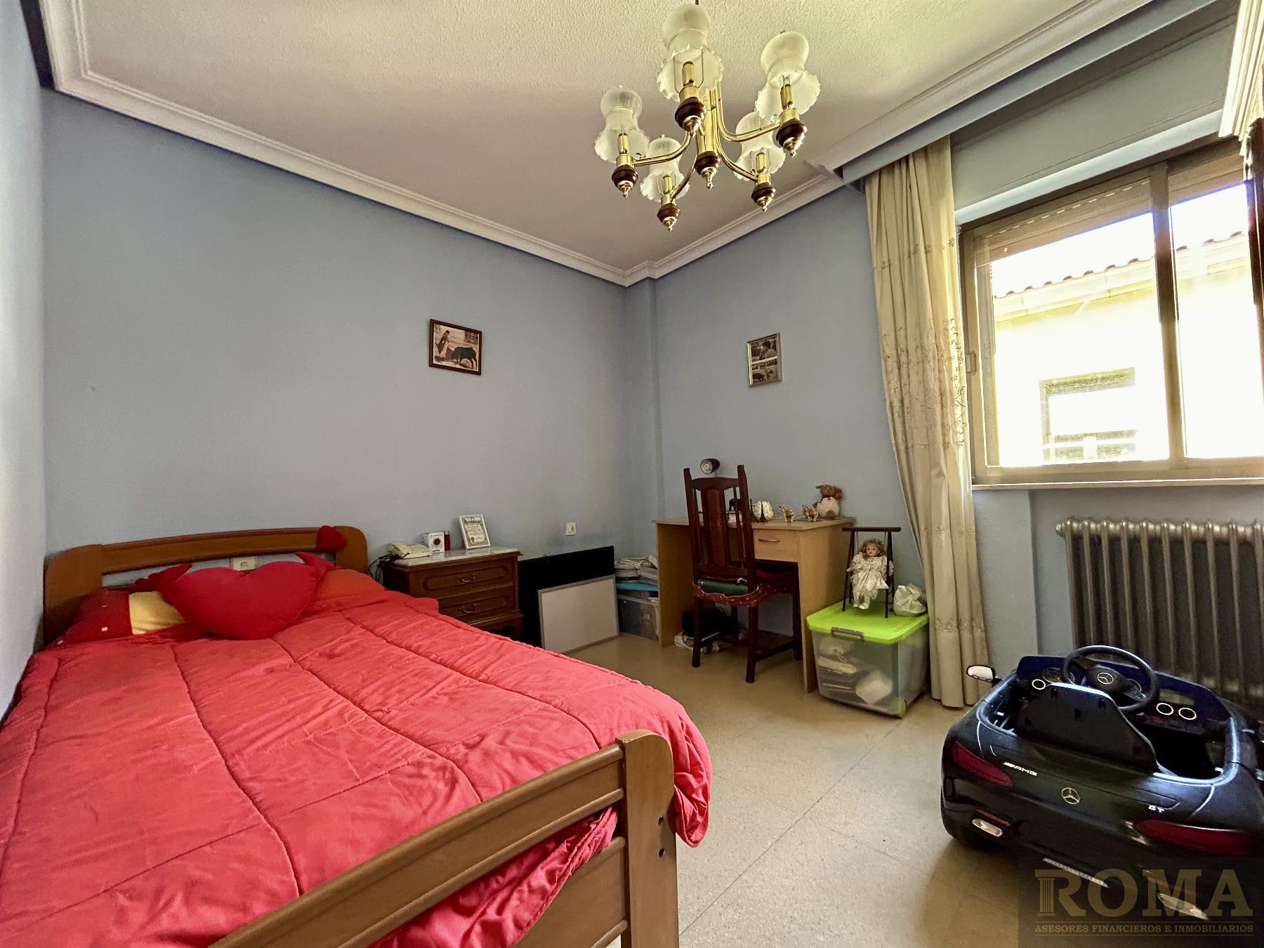 For sale of flat in Salamanca