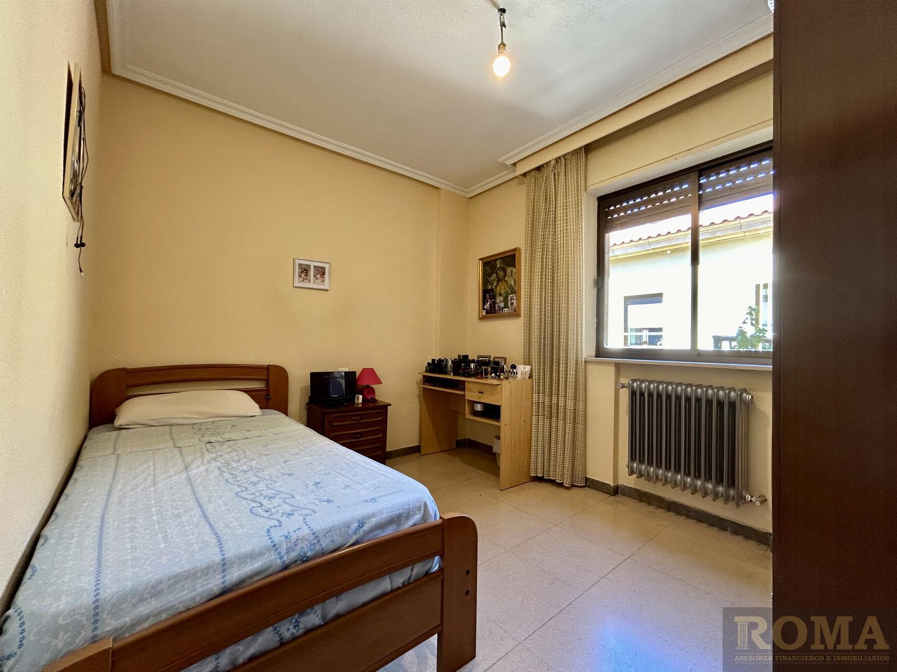 For sale of flat in Salamanca