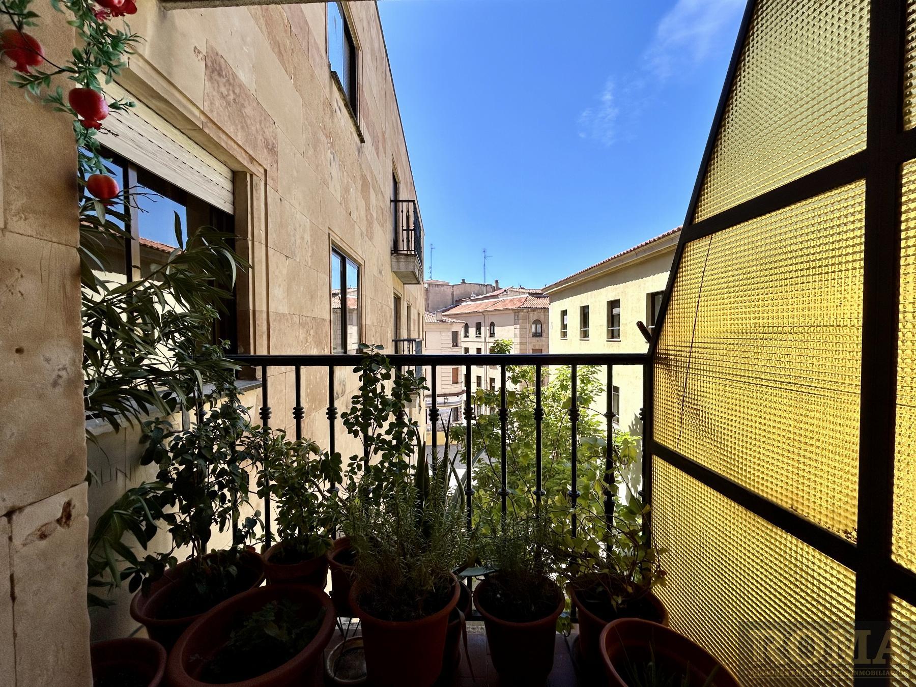 For sale of flat in Salamanca