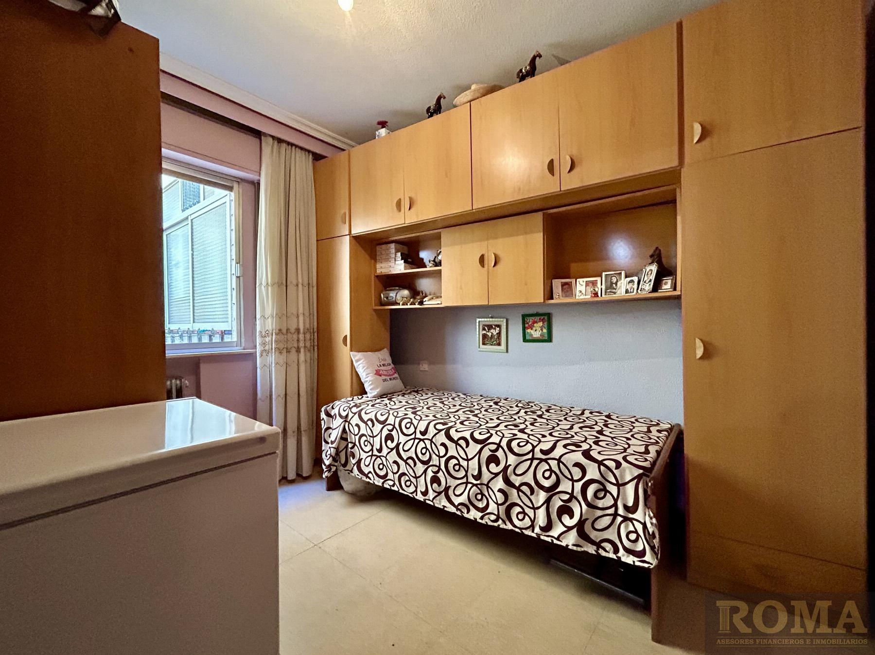 For sale of flat in Salamanca