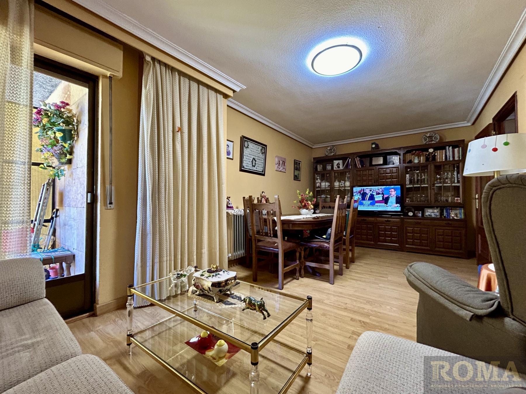 For sale of flat in Salamanca