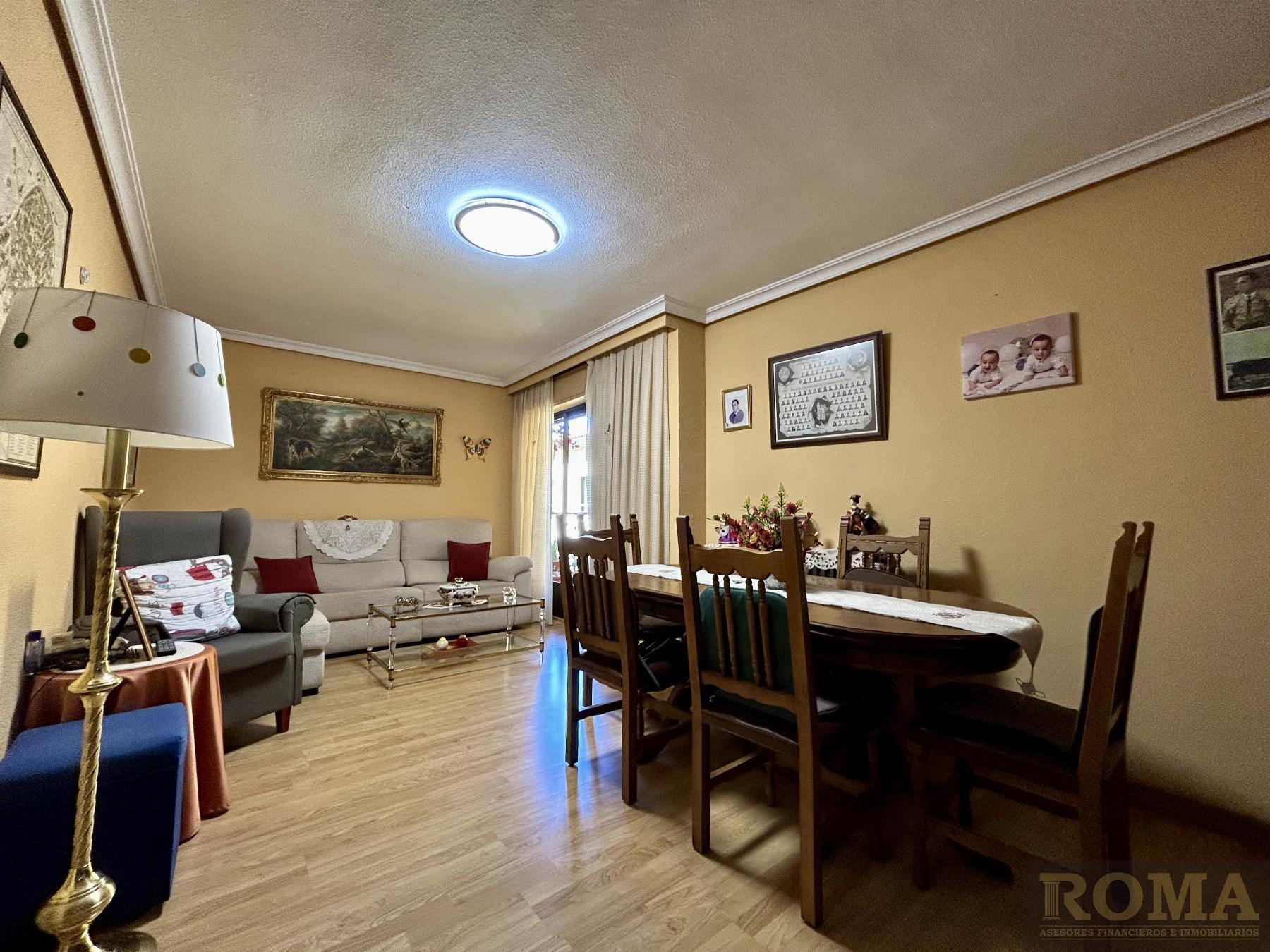 For sale of flat in Salamanca