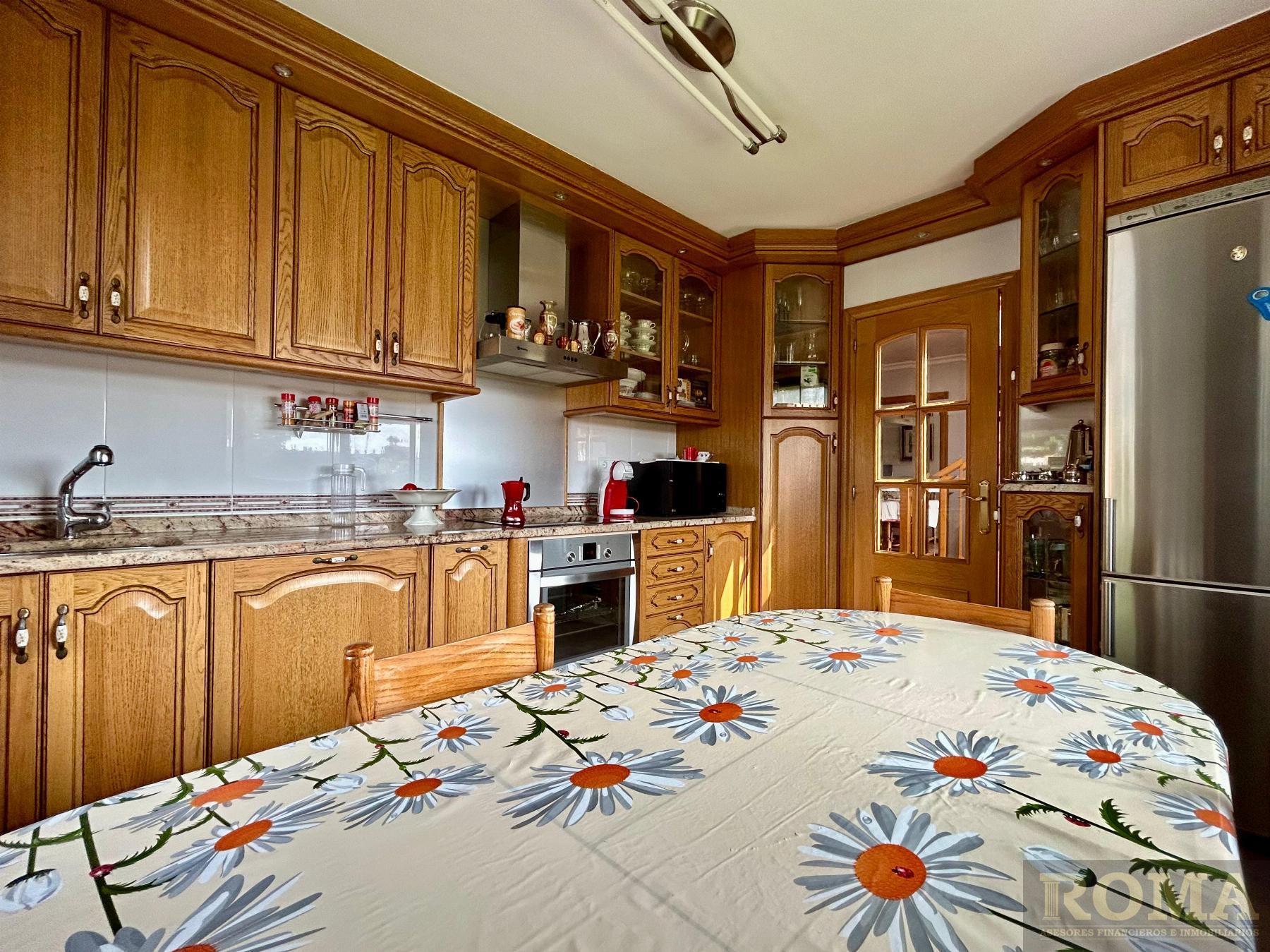 For sale of chalet in Castellanos de Moriscos
