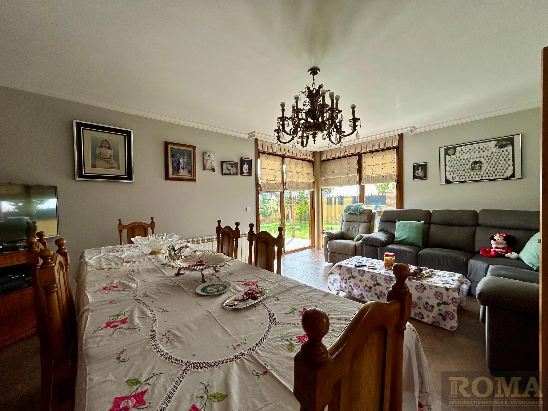 For sale of chalet in Castellanos de Moriscos