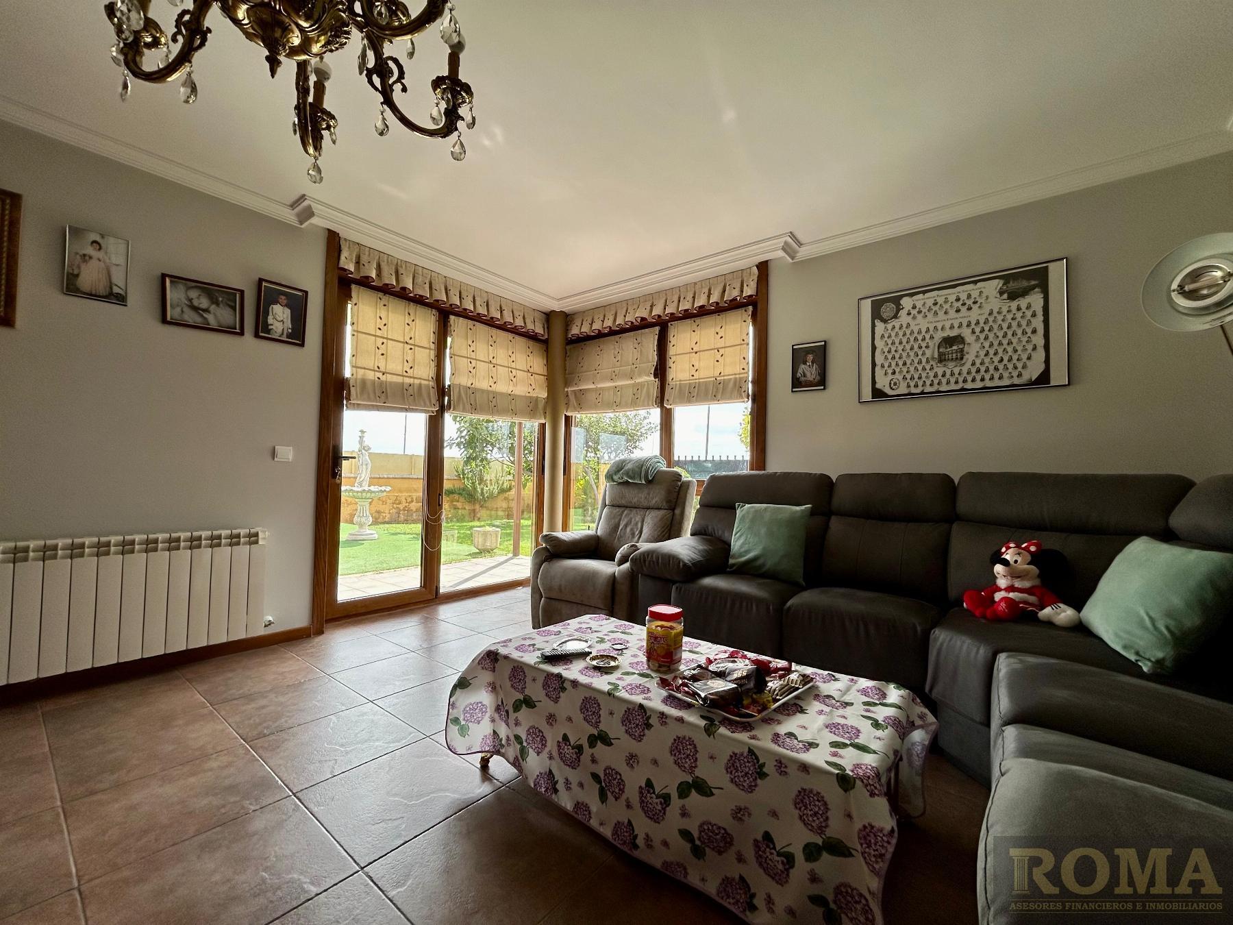 For sale of chalet in Castellanos de Moriscos