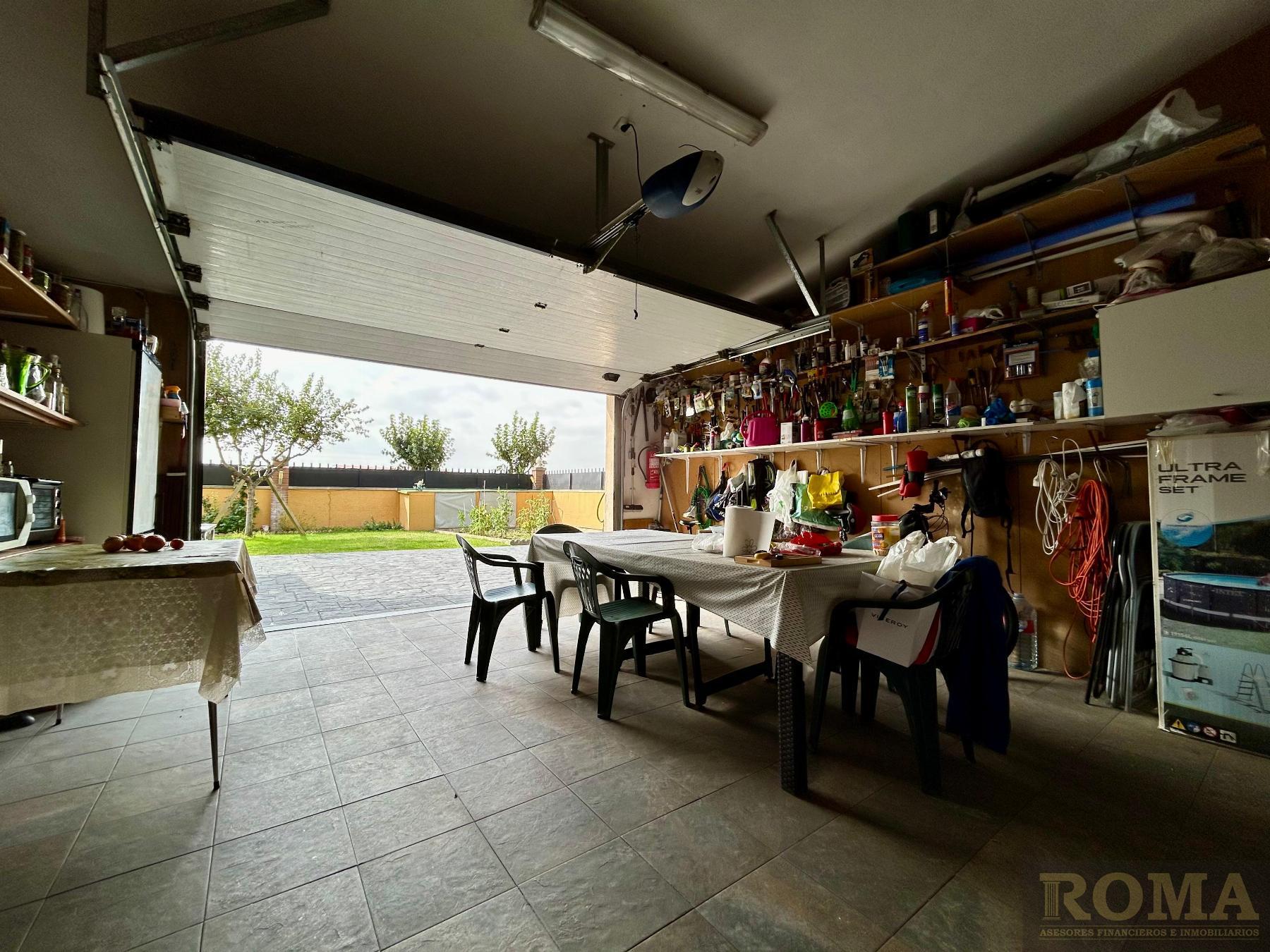 For sale of chalet in Castellanos de Moriscos