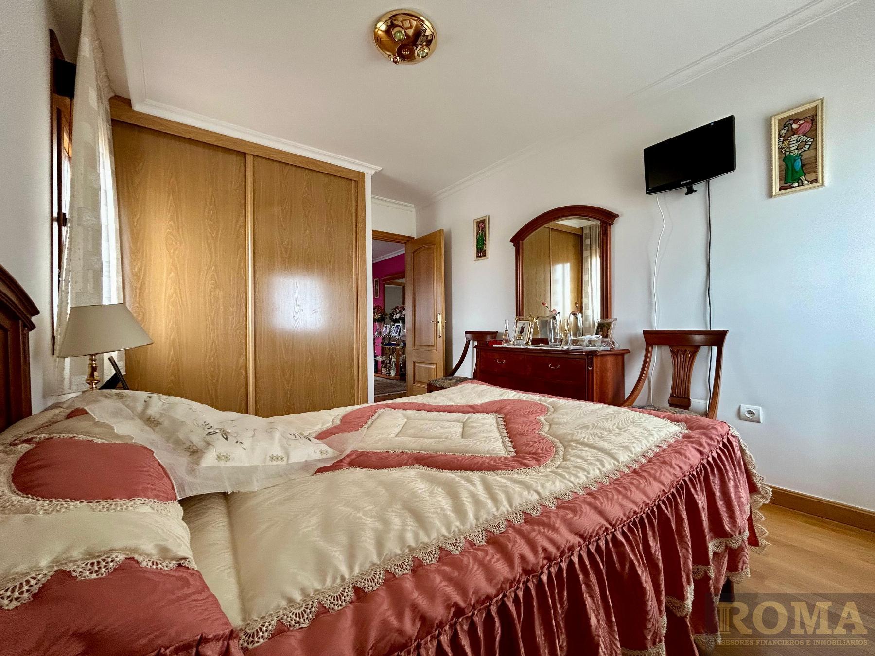 For sale of chalet in Castellanos de Moriscos