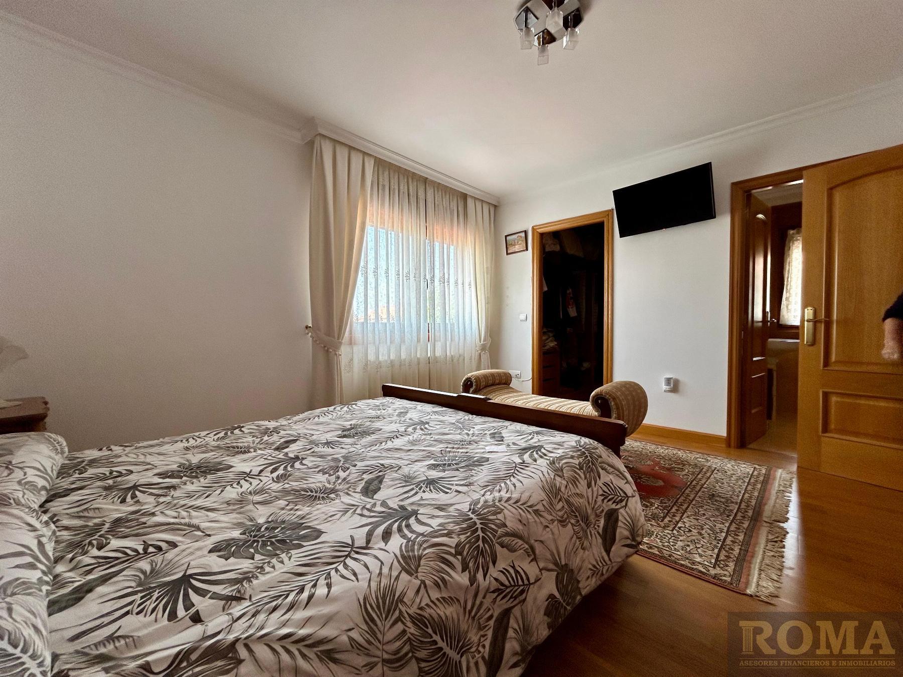 For sale of chalet in Castellanos de Moriscos