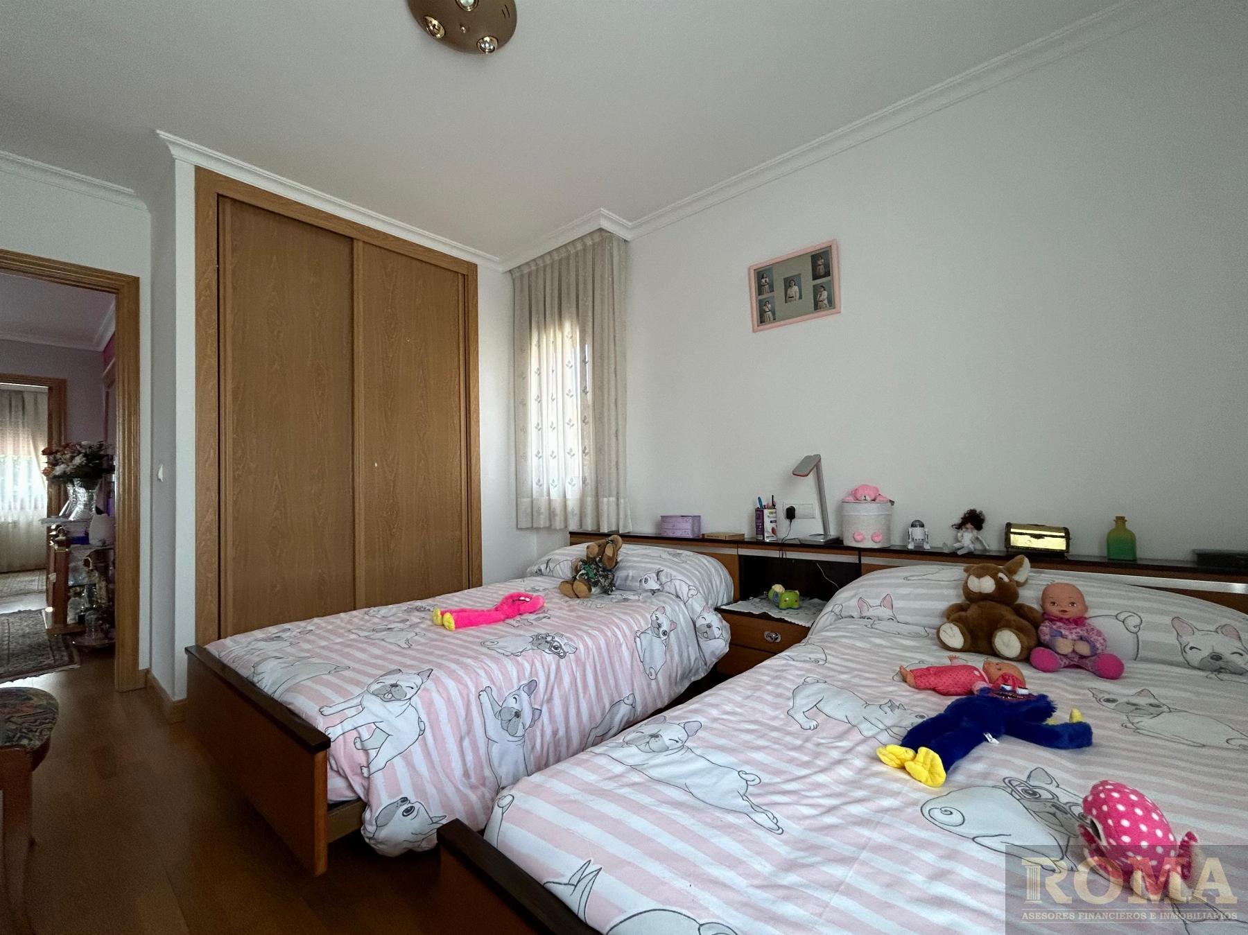 For sale of chalet in Castellanos de Moriscos