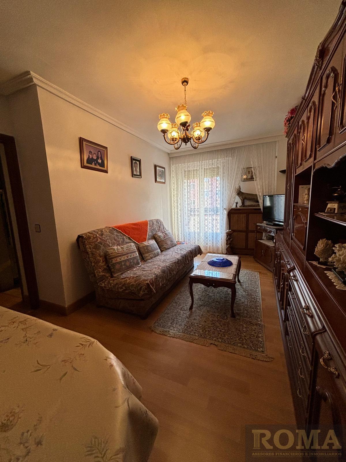 For sale of flat in Salamanca
