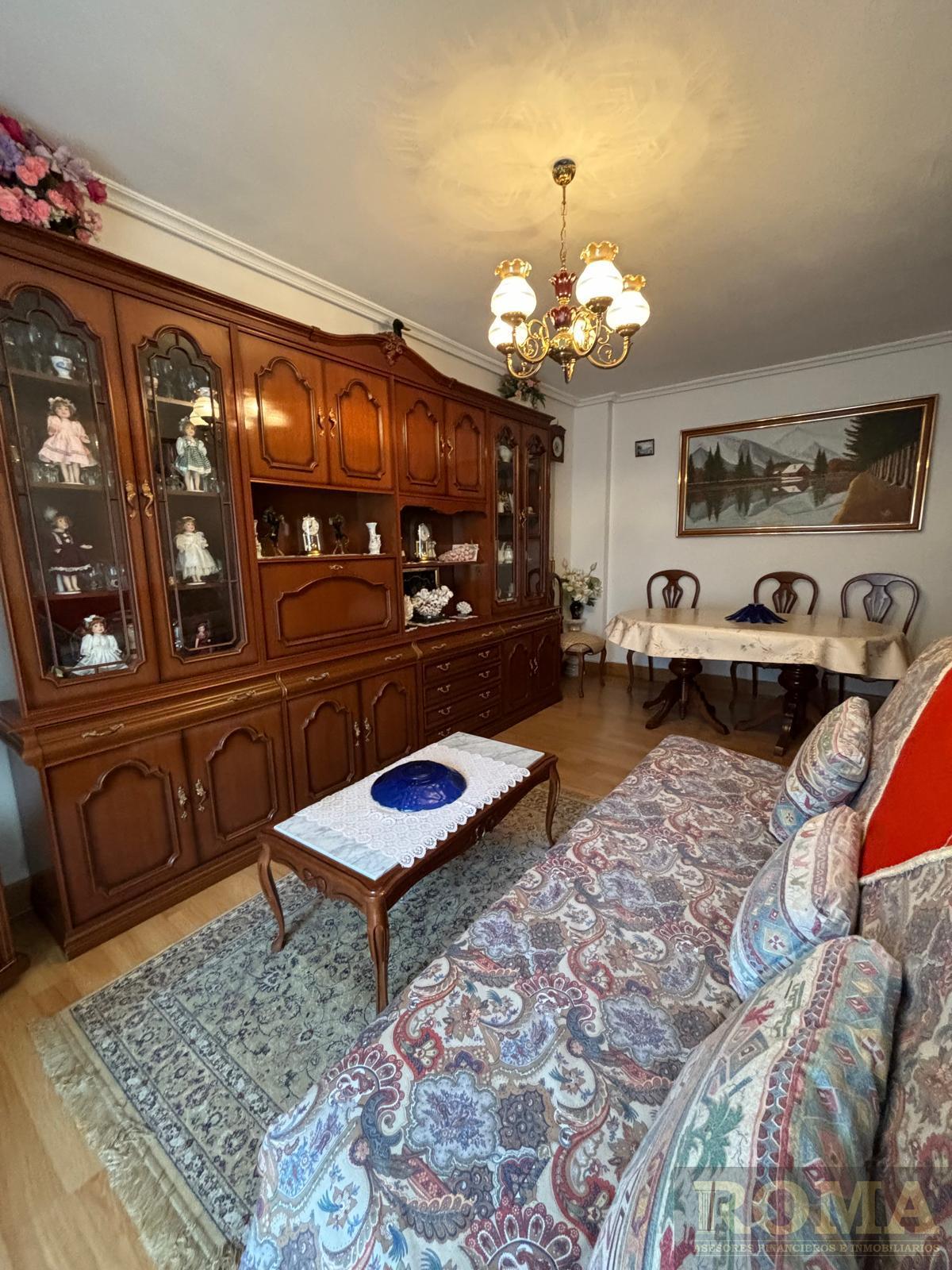 For sale of flat in Salamanca