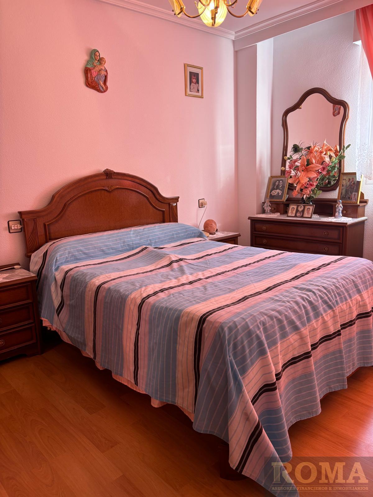 For sale of flat in Salamanca
