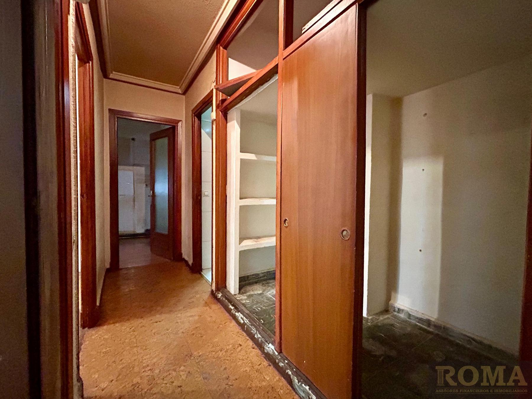 For sale of flat in Salamanca
