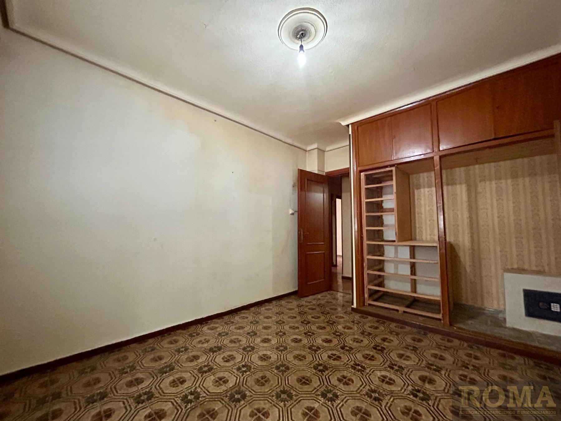 For sale of flat in Salamanca