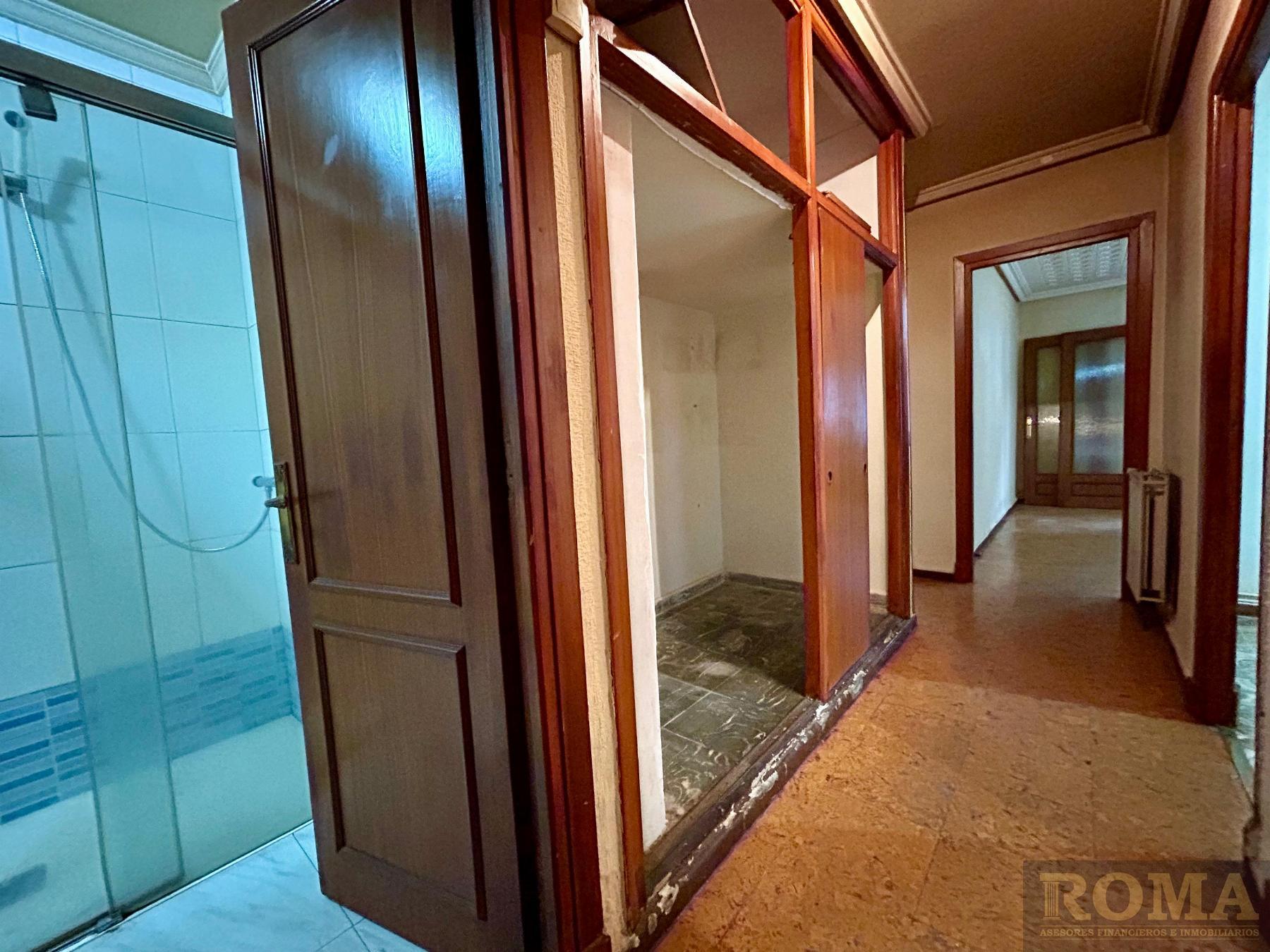 For sale of flat in Salamanca