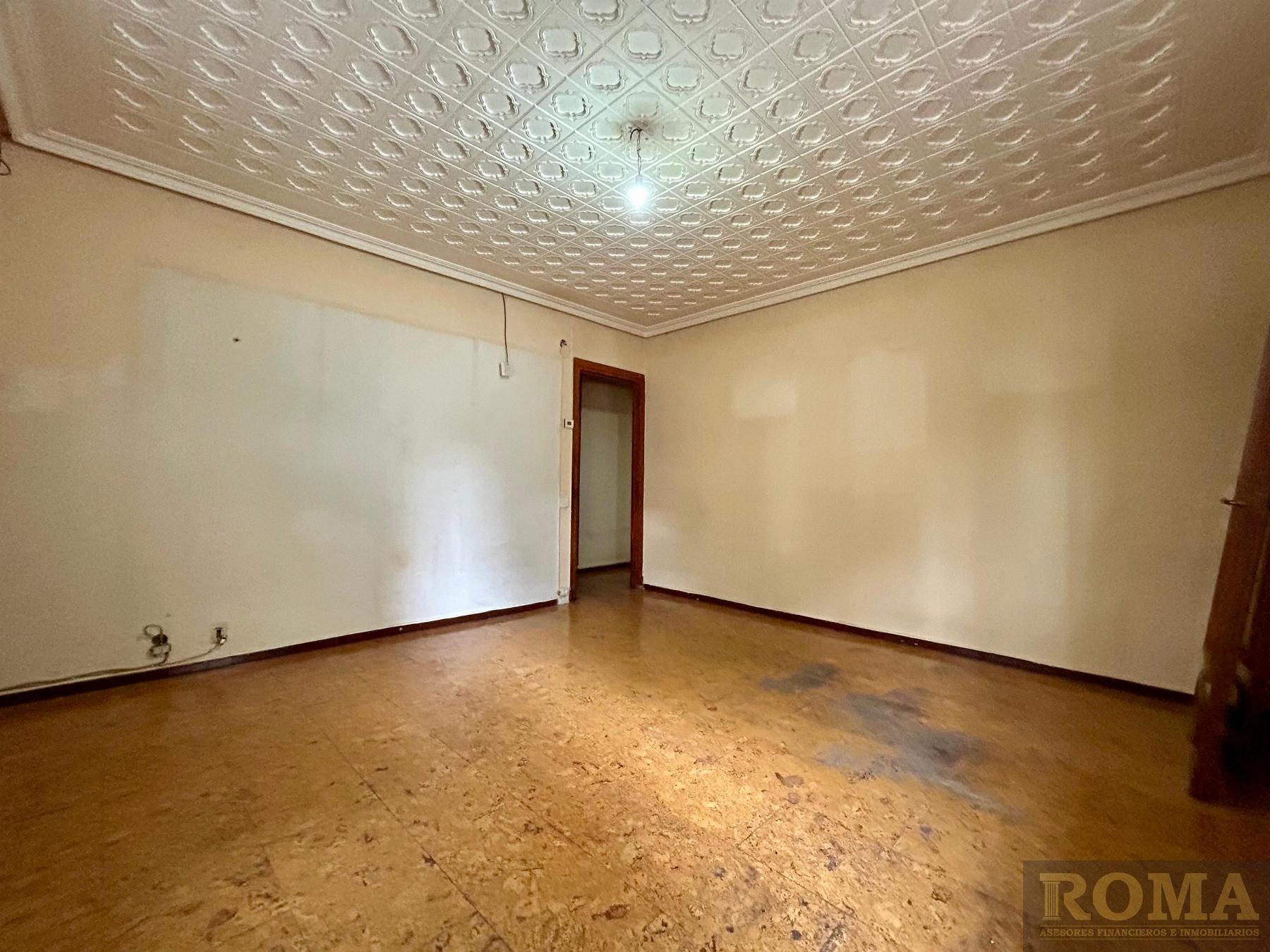 For sale of flat in Salamanca