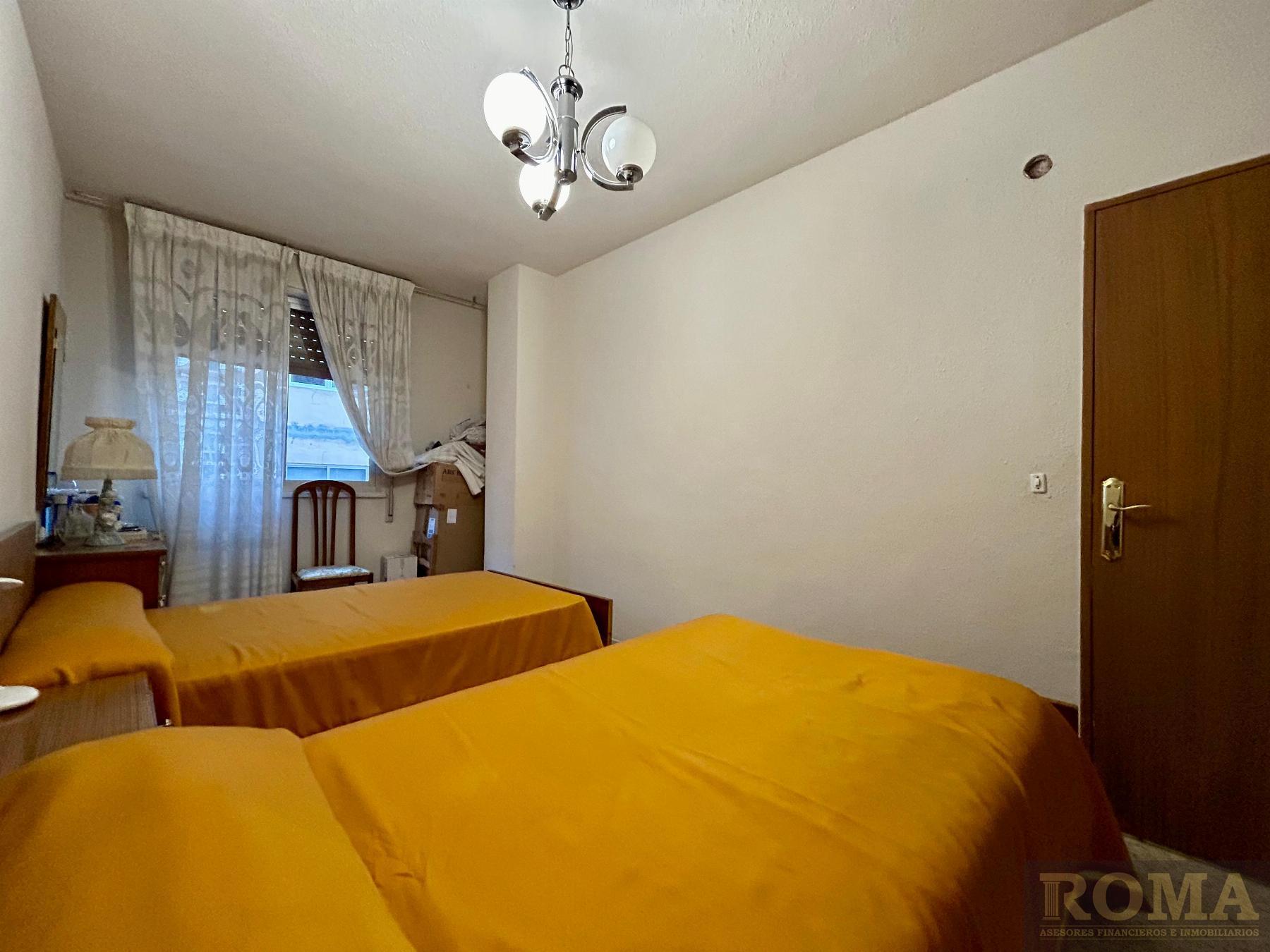 For sale of flat in Salamanca