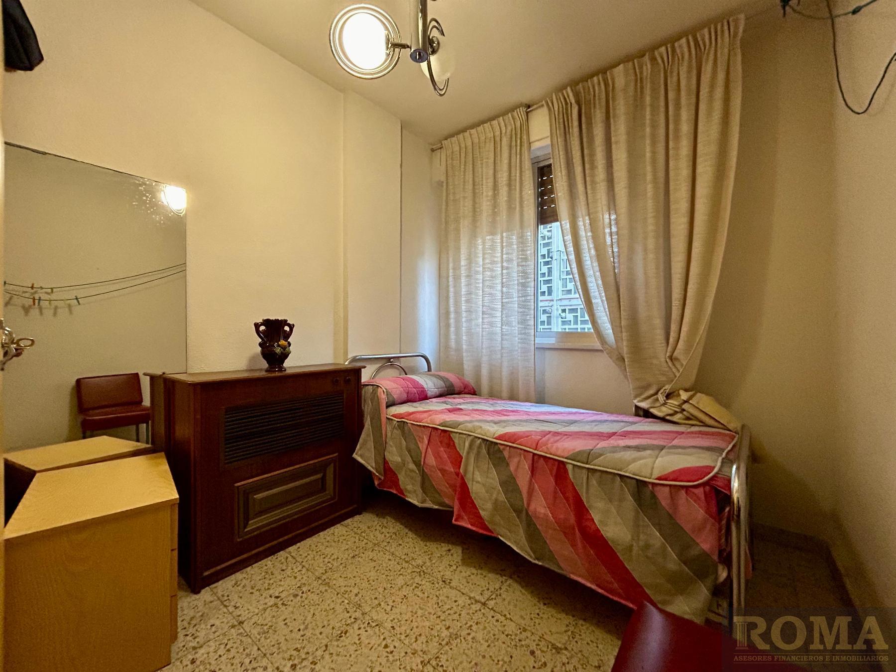 For sale of flat in Salamanca