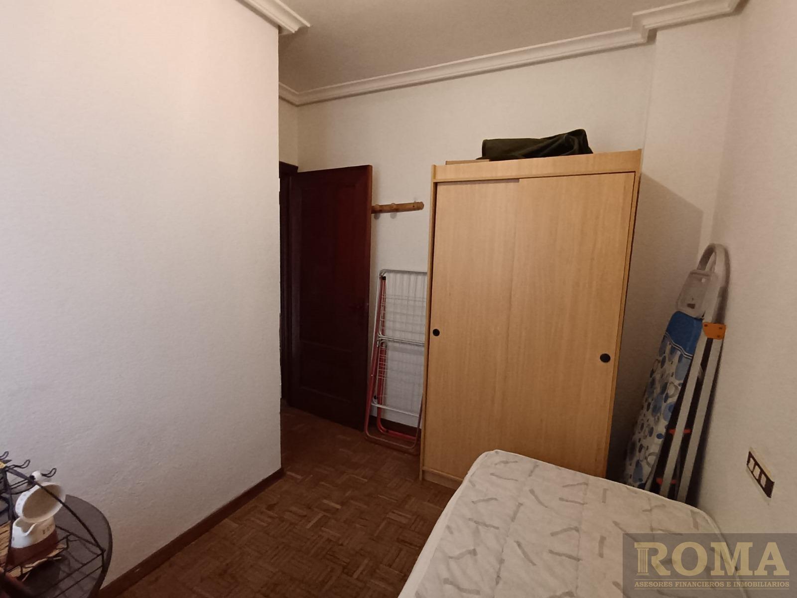 For sale of flat in Salamanca