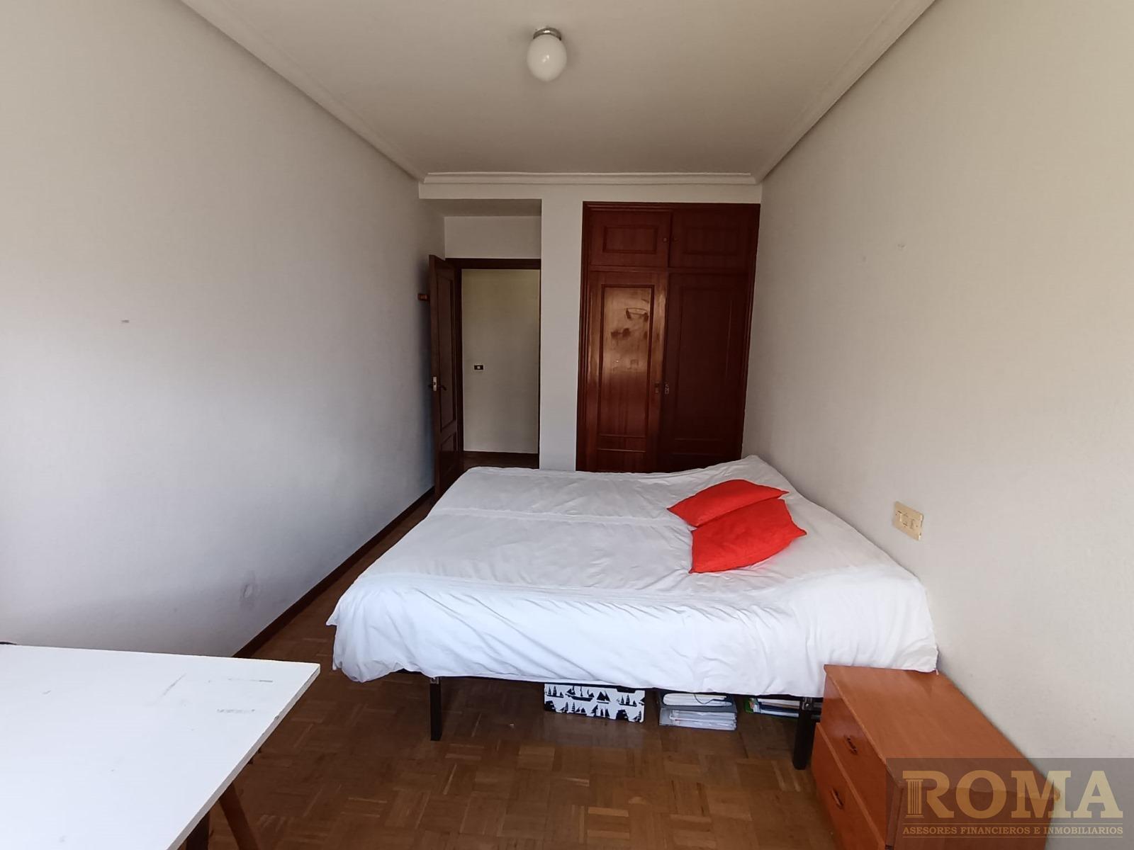 For sale of flat in Salamanca