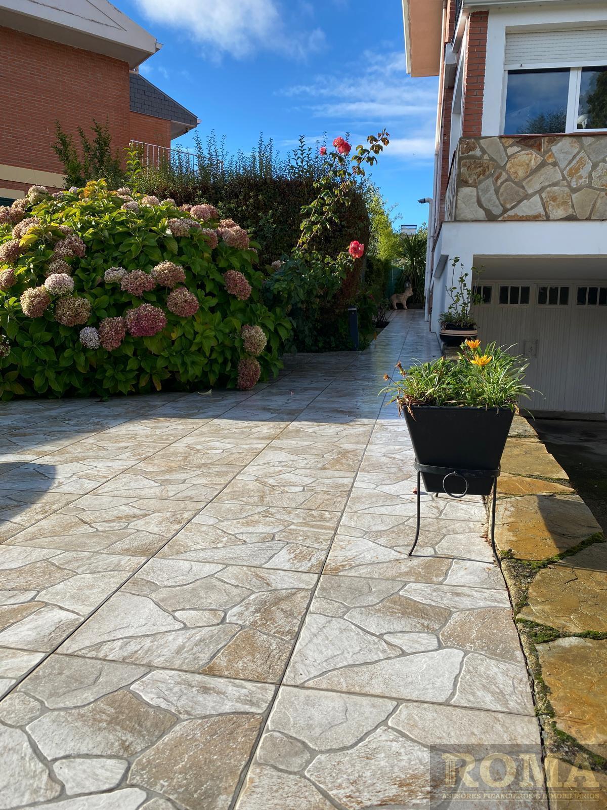 Venta de chalet en Santa Marta de Tormes