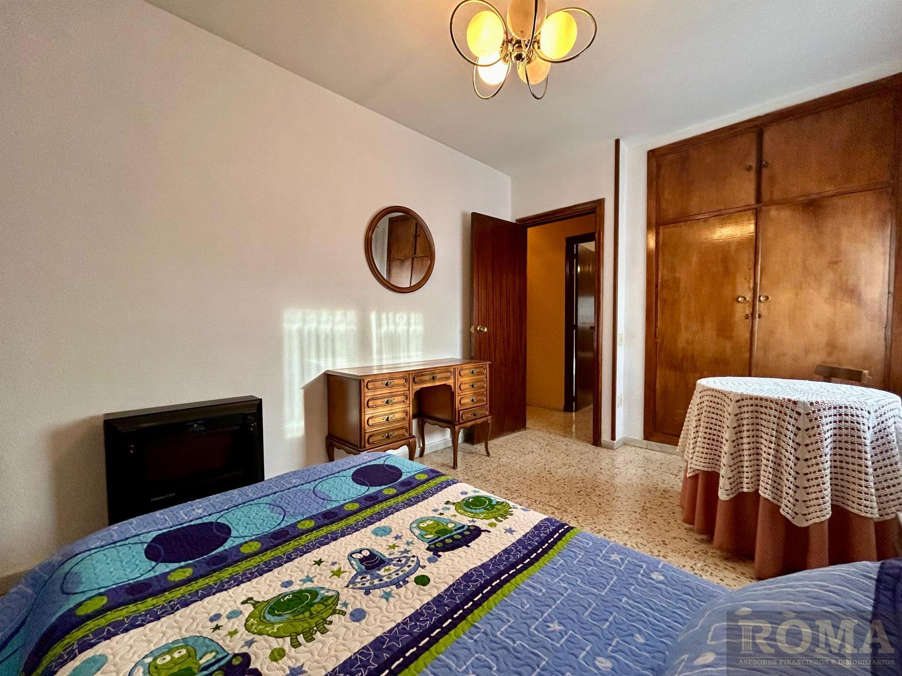For sale of house in Cabrerizos