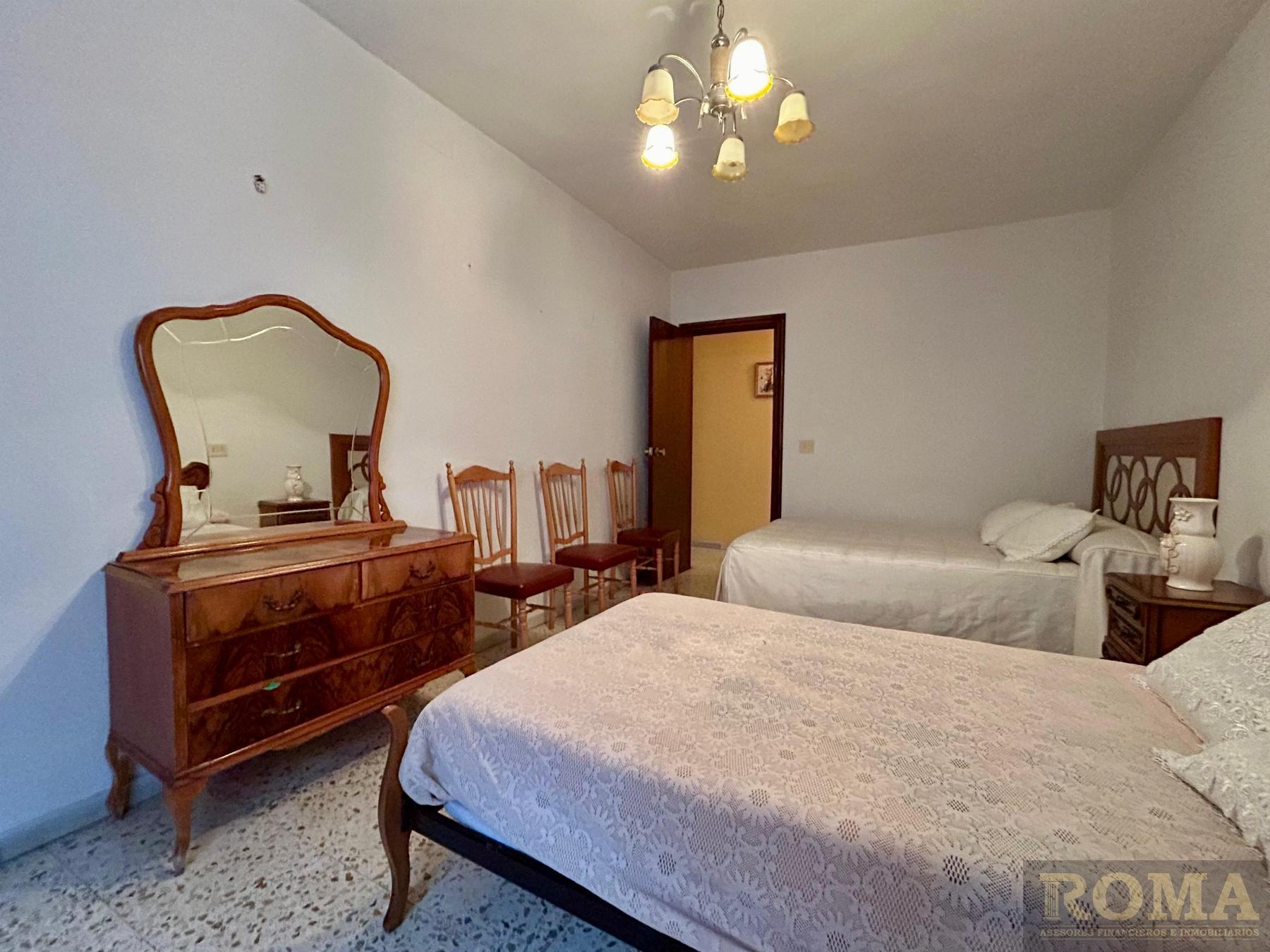 For sale of house in Cabrerizos