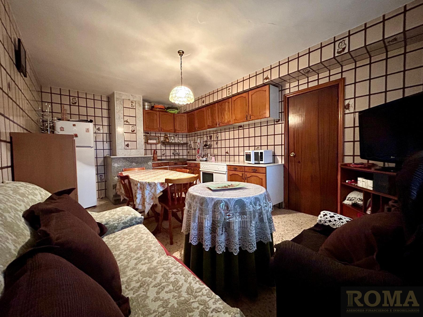 For sale of house in Cabrerizos